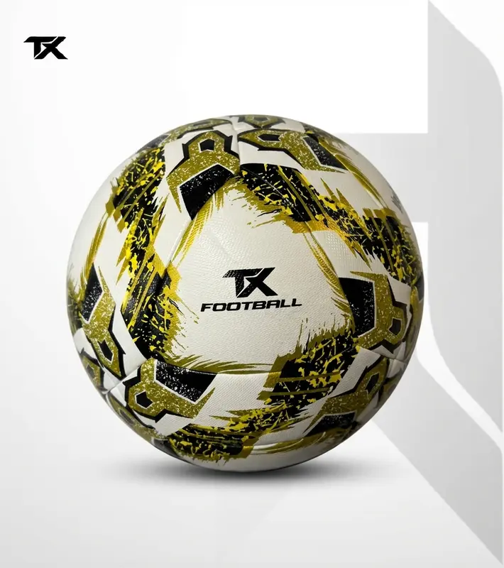 Football - Voyager + thumbnail 2