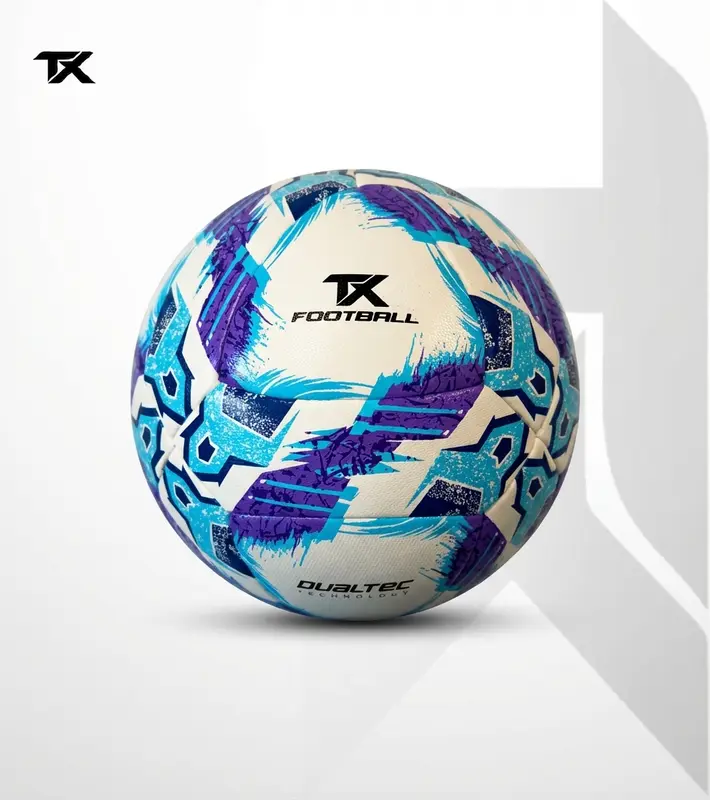 Football - Voyager + thumbnail 3